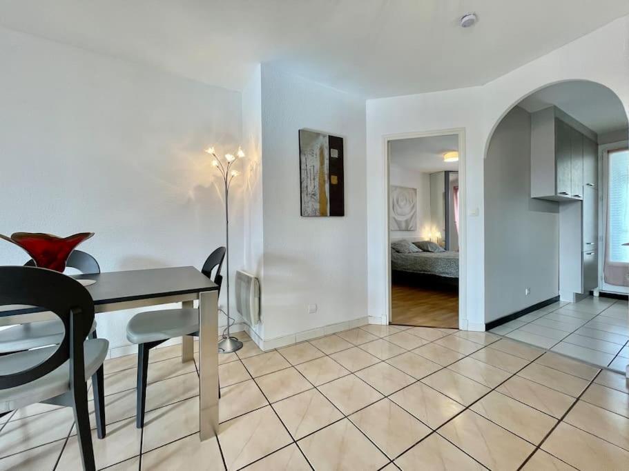 Duplex 70M2 - Vue Cite Medievale - Parking Gratuit Carcassonne Esterno foto
