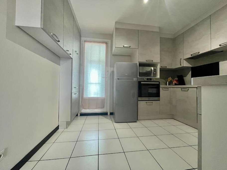 Duplex 70M2 - Vue Cite Medievale - Parking Gratuit Carcassonne Esterno foto