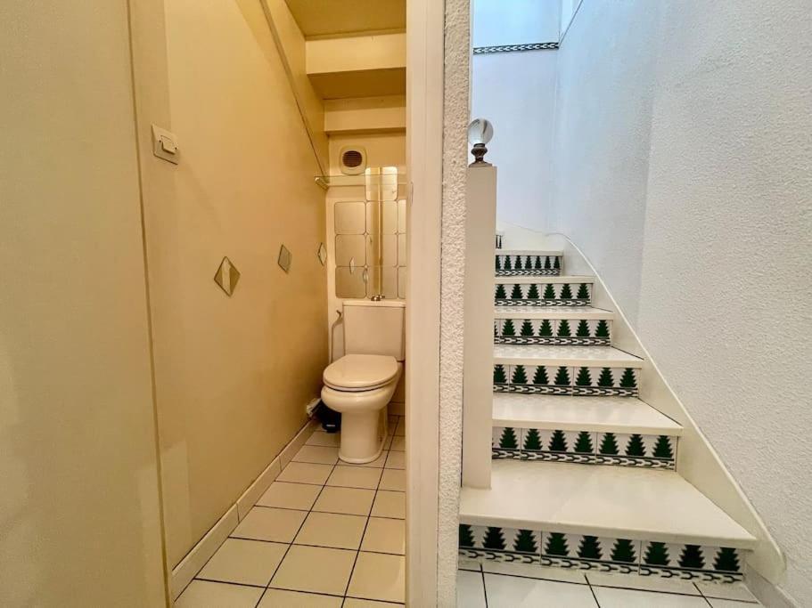 Duplex 70M2 - Vue Cite Medievale - Parking Gratuit Carcassonne Esterno foto